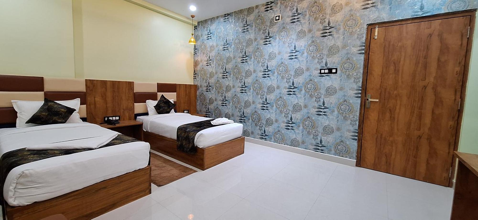 New Sun International & Banquet Hall 贾姆谢德布尔 外观 照片