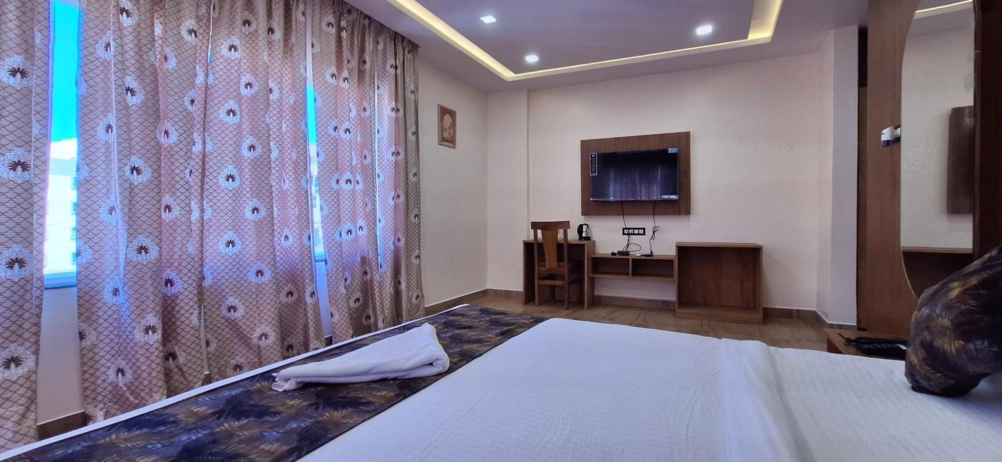 New Sun International & Banquet Hall 贾姆谢德布尔 外观 照片