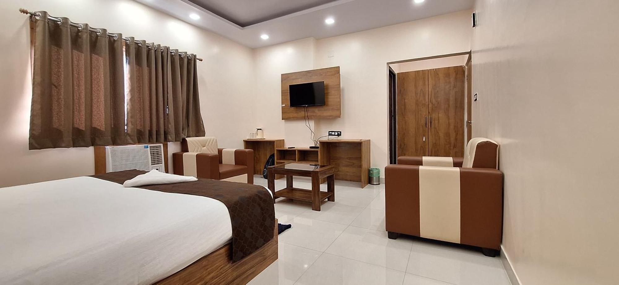 New Sun International & Banquet Hall 贾姆谢德布尔 外观 照片